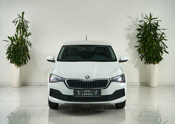 Skoda Rapid Вид 2