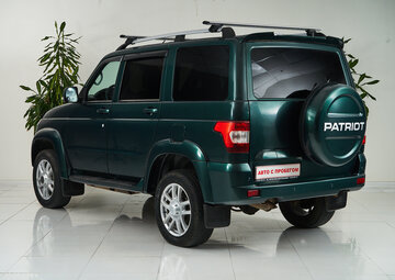 UAZ Patriot Вид 4