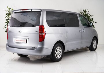 Hyundai Grand Starex Вид 5